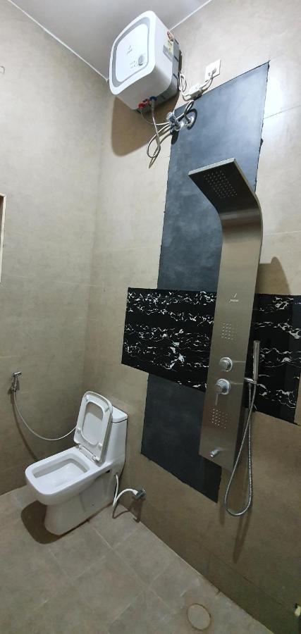 Shree Suites Kuttalam  Luaran gambar