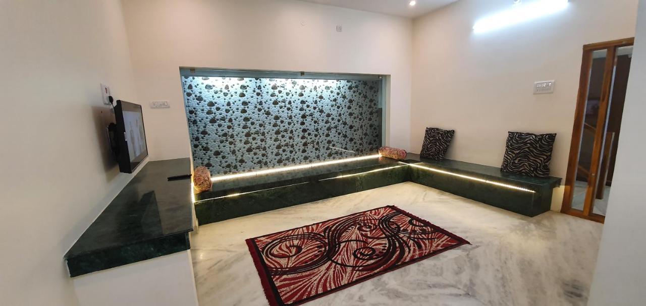 Shree Suites Kuttalam  Luaran gambar
